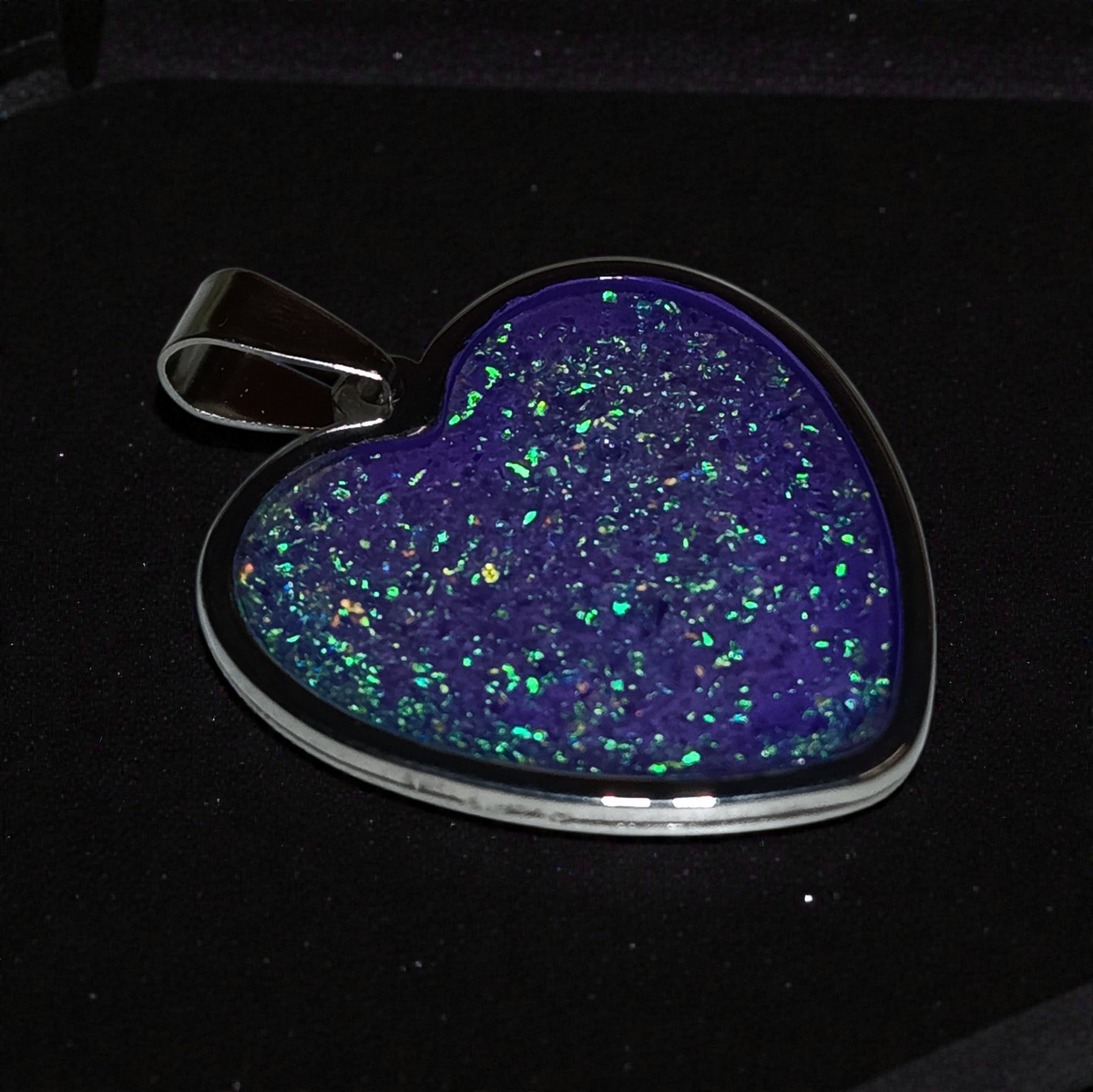 P-1 Opal pendant (Vivid Purple)